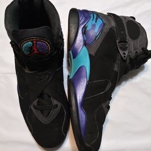 Air Jordan 8 Retro 'Aqua'. Size 12.5. Highly sought after pair.